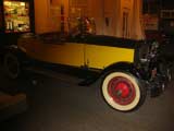 Petersen automotive museum LA - foto 8 van 45