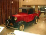 Petersen automotive museum LA - foto 9 van 45