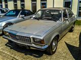 Autotron Rosmalen: de oldtimers en youngtimers buiten