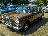 Autotron Rosmalen: de oldtimers en youngtimers buiten