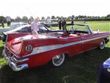 Internationaal Classic USA Car Treffen Reuver 2015 - foto 16 van 124