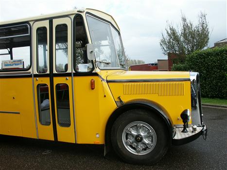 Oldtimer te huur: Saurer nct2