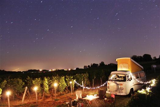 Oldtimer te huur: Volkswagen T2B westfalia camper