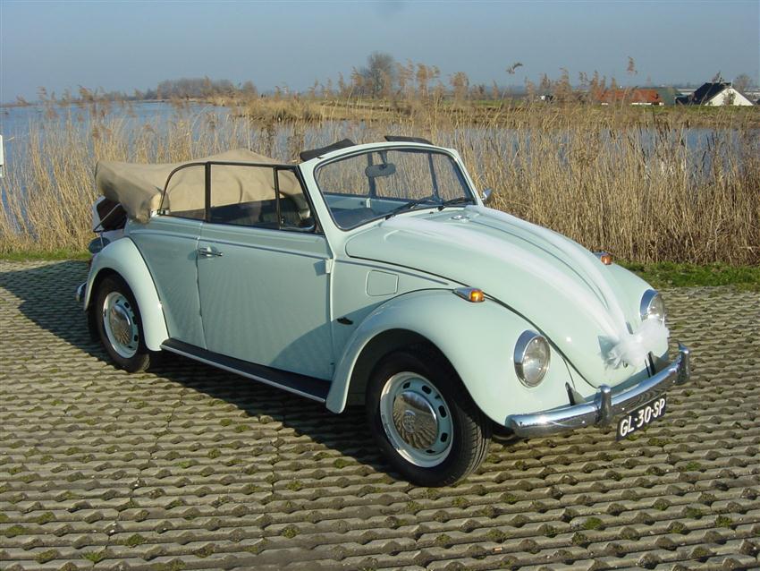 Oldtimer te huur: Volkswagen Kever cabriolet (diamantblauw)