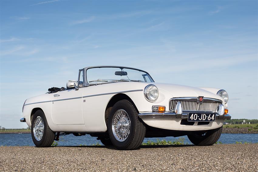 Oldtimer te huur: MG B