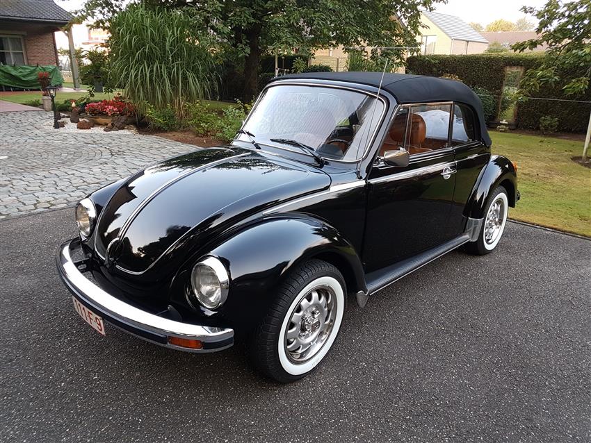 Oldtimer te huur: Volkswagen kever cabrio (Zwart)