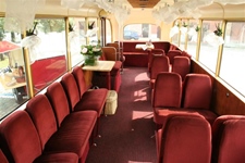 Berna/Saurer bordeau met salon