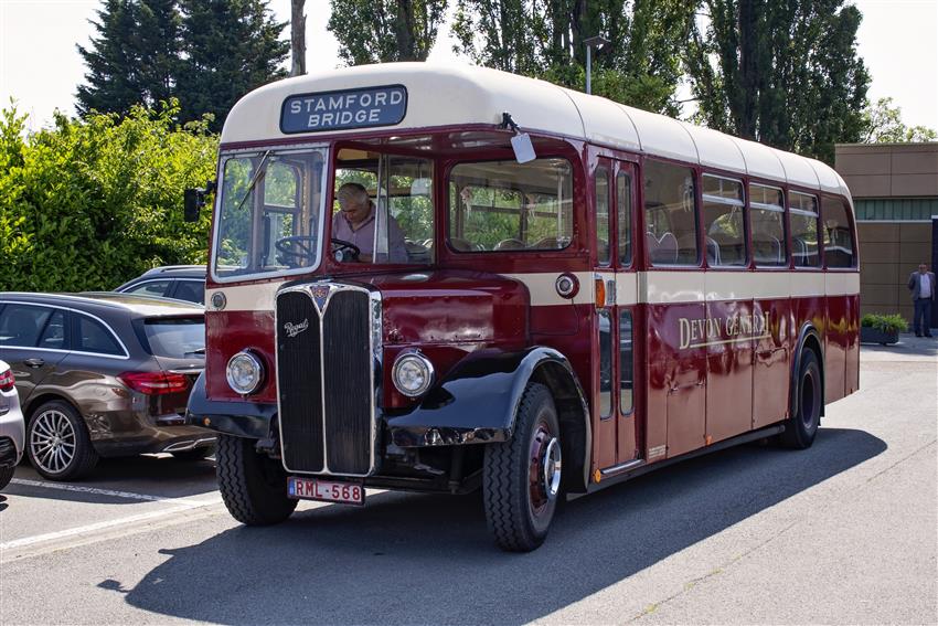 Oldtimer te huur: AEC Regal