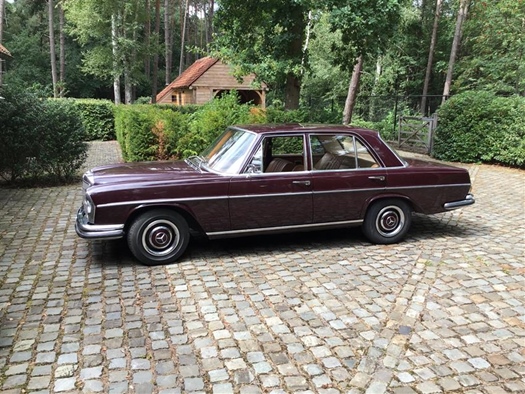 Mercedes-Benz 250s