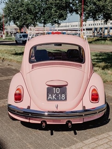 Volkswagen Kever roze