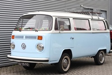Volkswagen T2 bus lichtblauw
