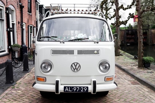 Volkswagen T2 bus wit