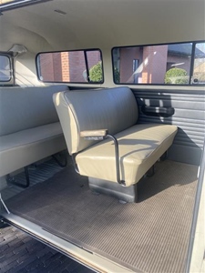 Volkswagen VW T2A deluxe