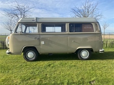 Volkswagen T2B Westfalia berlin