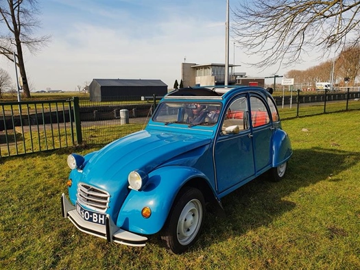 Citroen 2cv6 (cabrio)